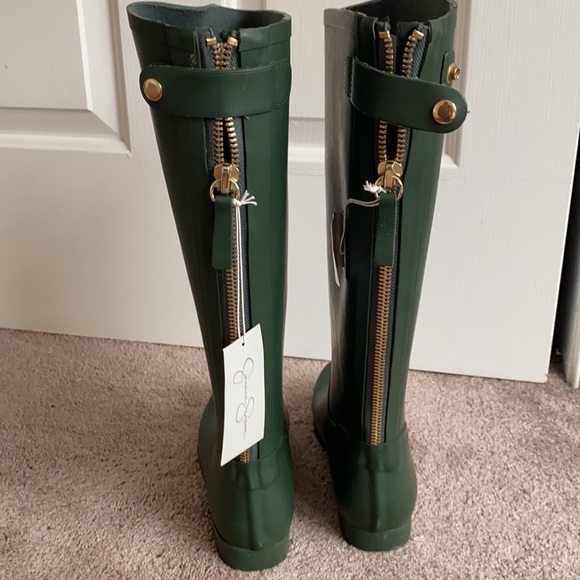 Never worn green Jessica Simpson rain/winter boots - Picture 2 of 3